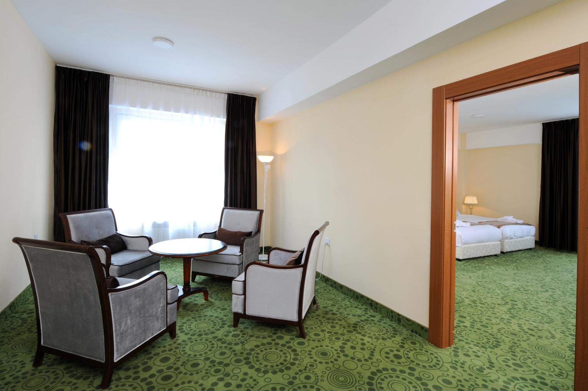 Alpha Hotel Oulan-Bator Extérieur photo