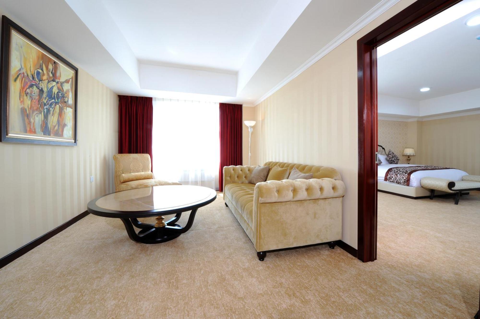 Alpha Hotel Oulan-Bator Extérieur photo