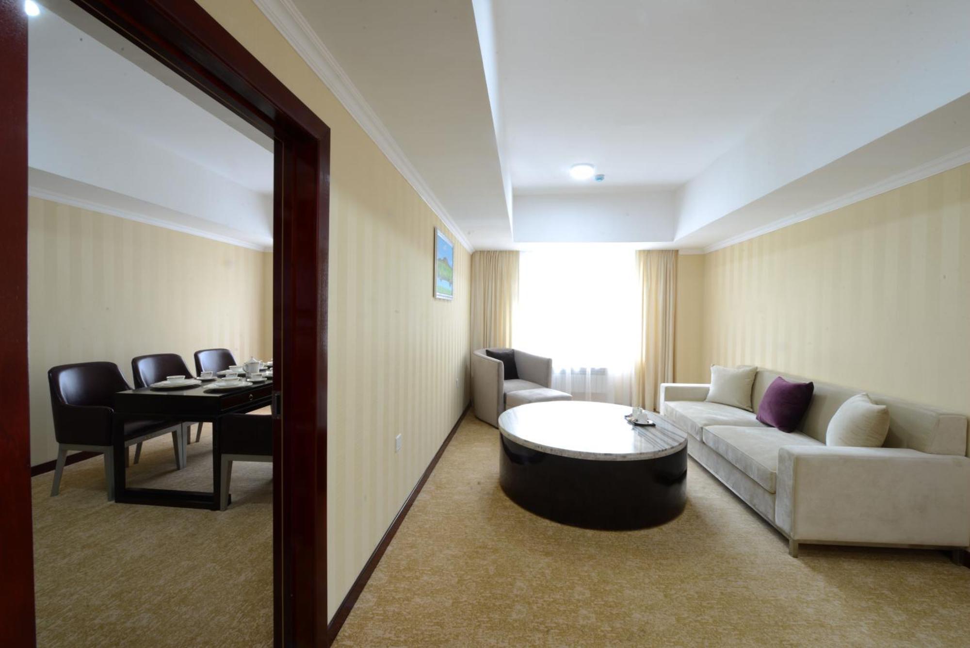 Alpha Hotel Oulan-Bator Extérieur photo