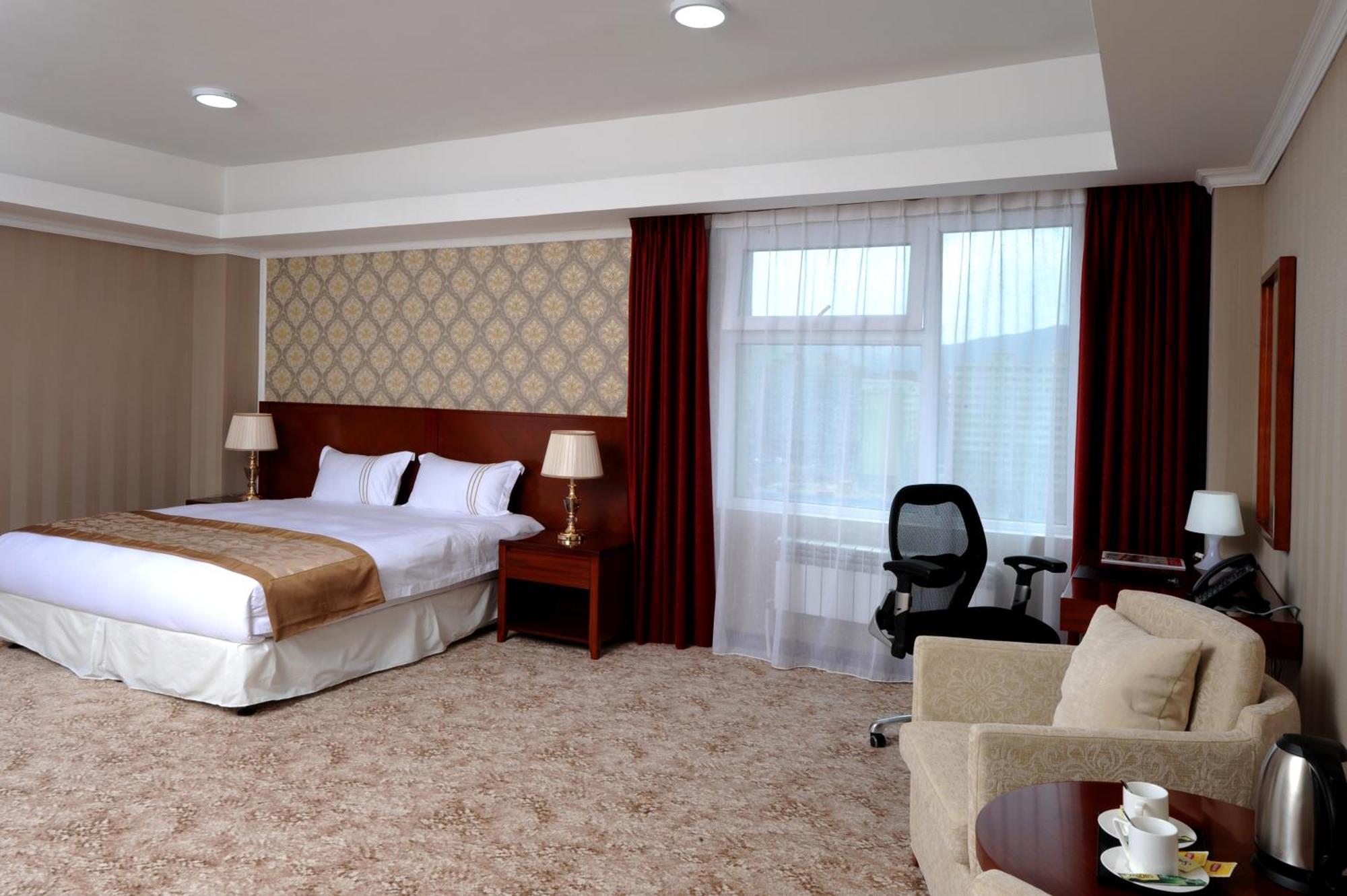 Alpha Hotel Oulan-Bator Extérieur photo