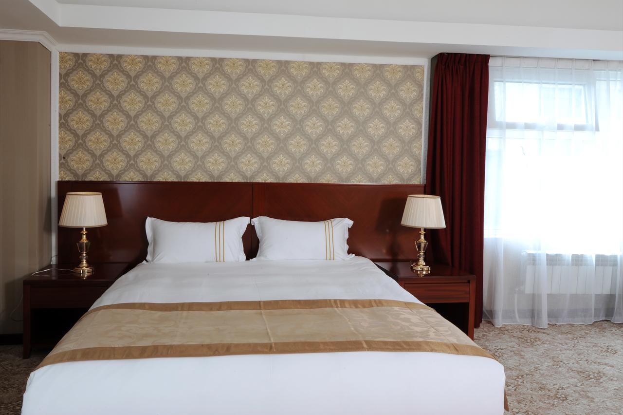 Alpha Hotel Oulan-Bator Extérieur photo