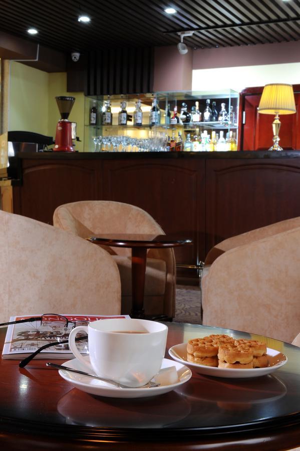 Alpha Hotel Oulan-Bator Extérieur photo